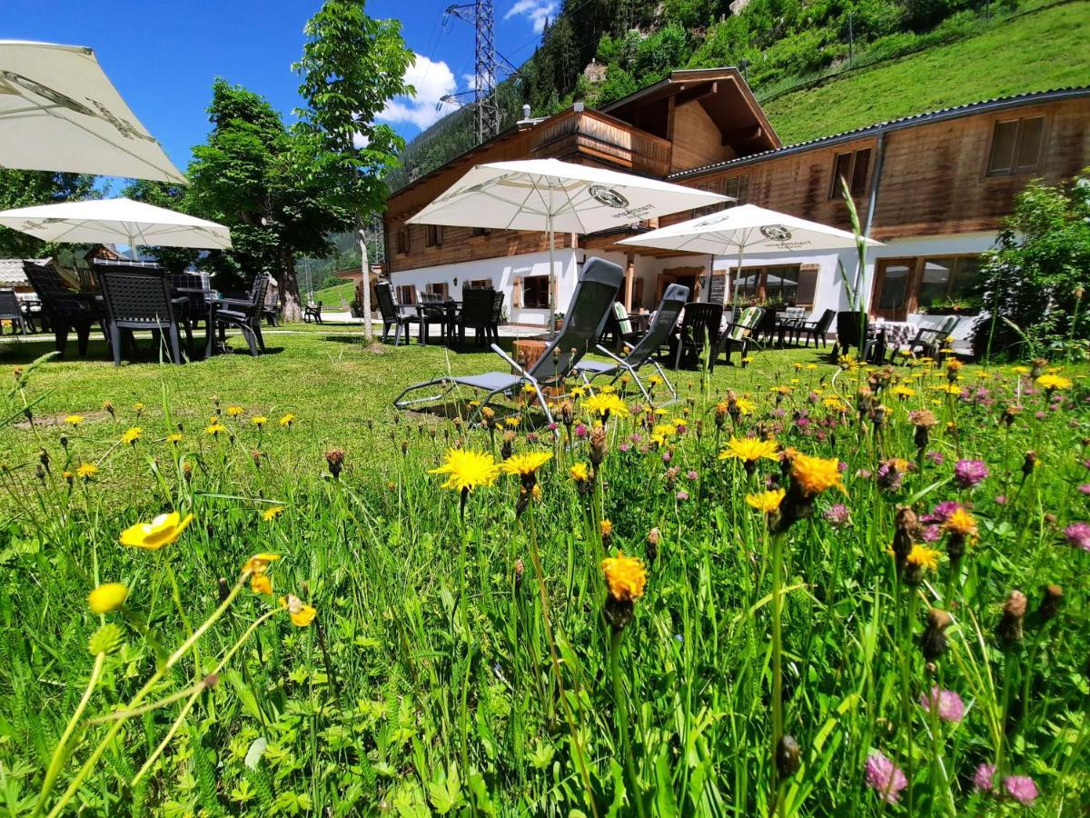 Hotel Gasthaus Haeusling Alm Mayrhofen Exterior foto